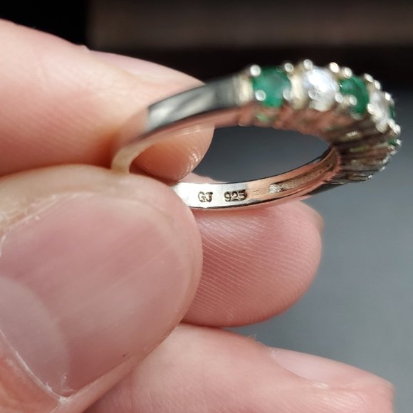 Size 4.75 Sterling Silver Round Emerald And Cubic Zirconia Ring - Picture 6 of 9